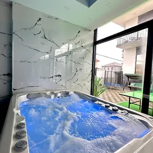 https://luxmani.alltbilisihotels.com